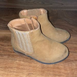 3/$10 Girls booties